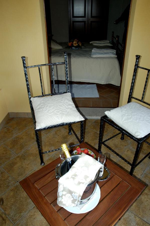 Il Quinto Moro Hotell Arbus Exteriör bild
